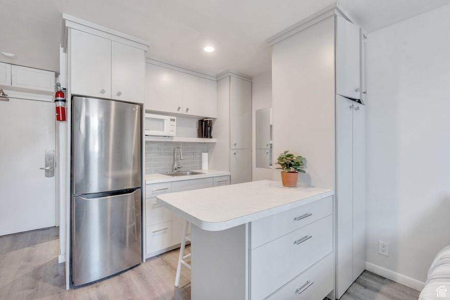 Don't Miss This Turnkey Investment Opportunity in the Heart of Park City!  Step into ownership with this beautifully located condo just minutes from world-class dining, skiing, and adventure. Whether you're looking for the perfect Airbnb-ready investment or a personal retreat, this location has it all.  You're steps from the famous Grub Steakhouse, countless restaurants, and right next door to the Silver Mountain Sports Club & Spa. Enjoy direct access to the Historic Rail Trail and walk to the free bus route that takes you straight to Park City's iconic Main Street and legendary ski slopes.  This fully managed property includes HOA fees that cover everything-property maintenance, all utilities, internet, TV service, 24-hour front desk, fire pit, pool, hot tub, changing rooms, bike storage, picnic area, and laundry facilities.  Opportunities like this don't last. Schedule a private tour today and see why this is one of Park City's smartest buys!