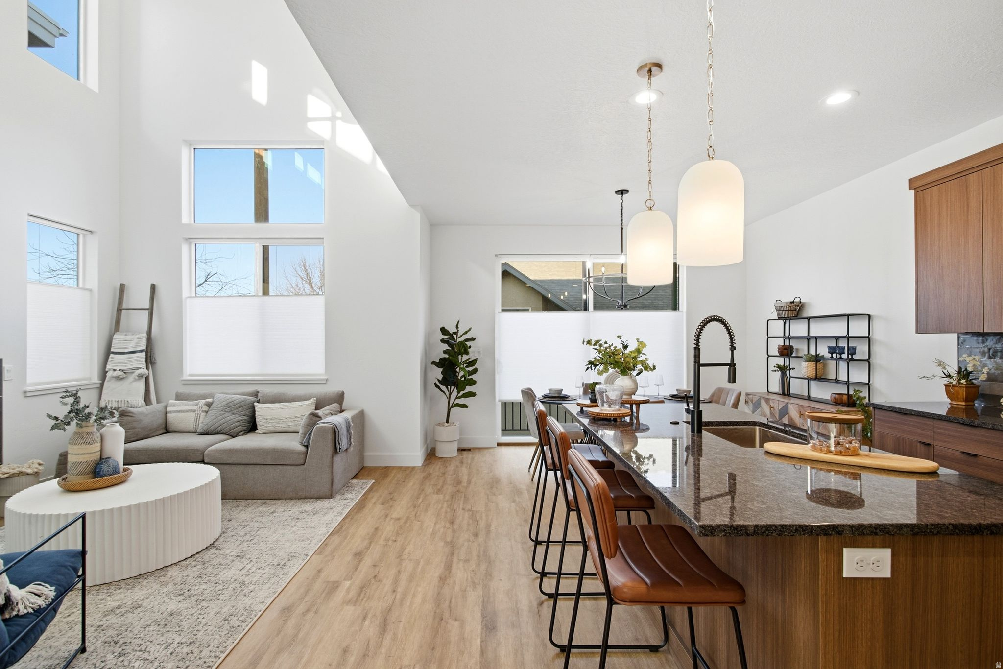 SILVER SKY - Residential