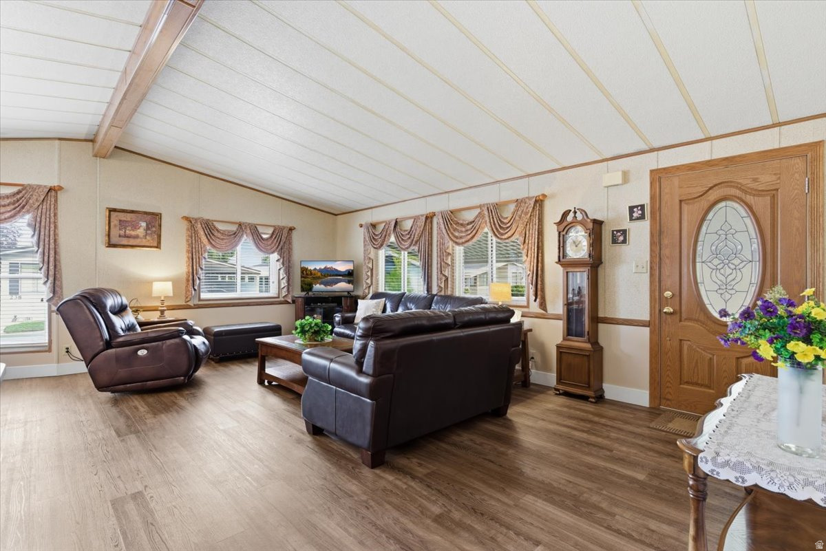 MONTE VISTA - Residential