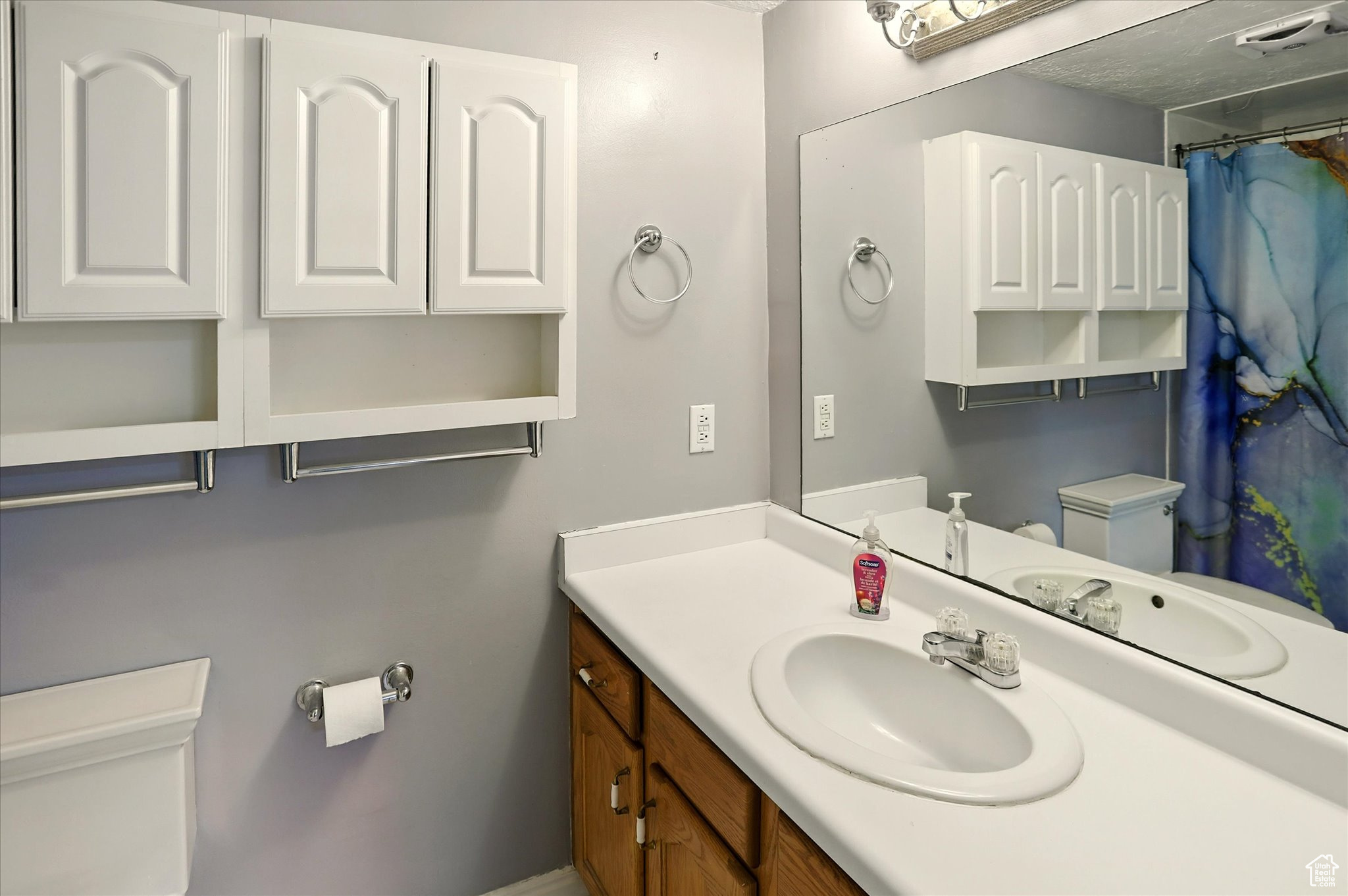 WHITE MAPLE PLACE CONDOMINIUMS - Residential