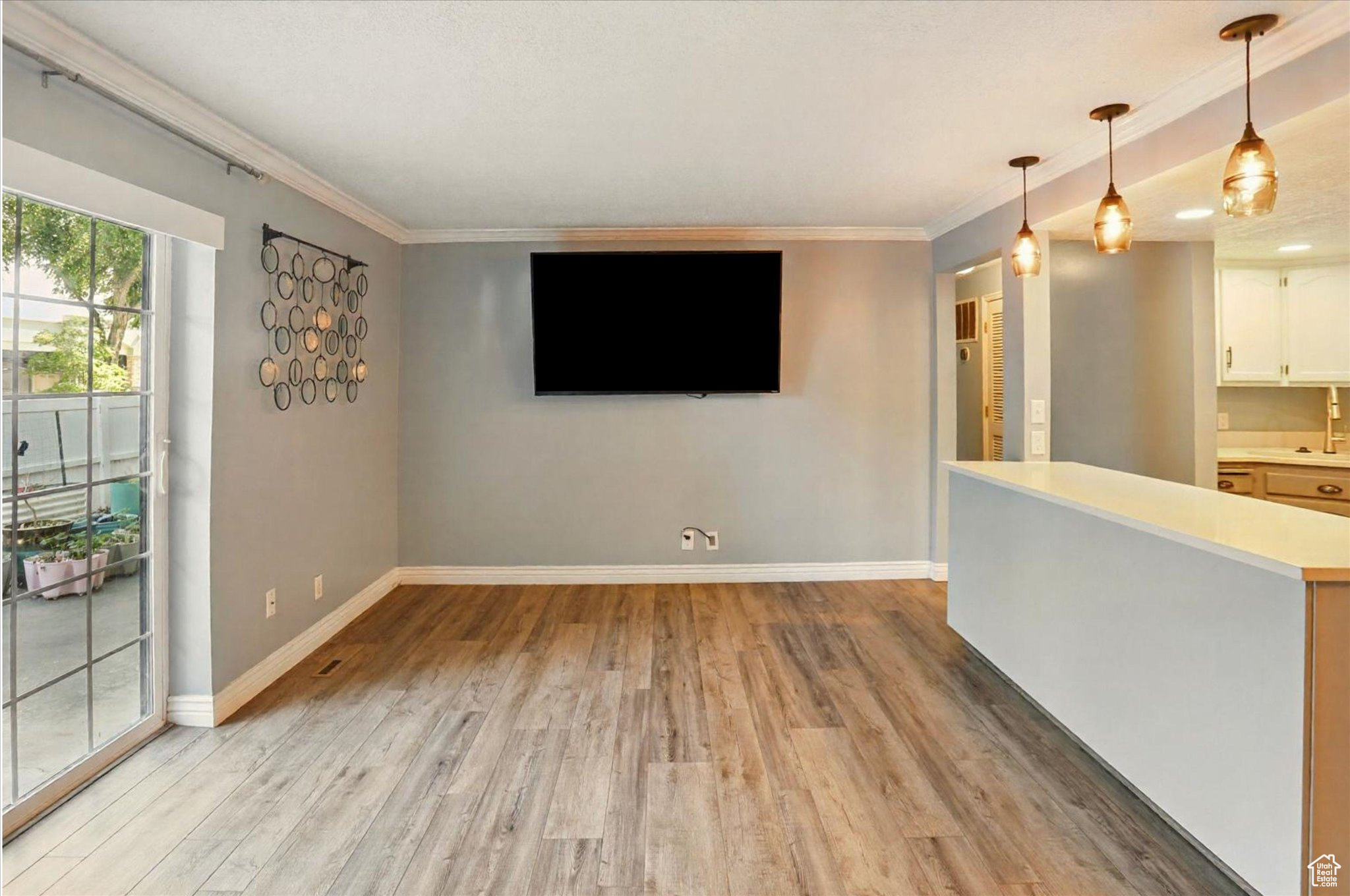 WHITE MAPLE PLACE CONDOMINIUMS - Residential