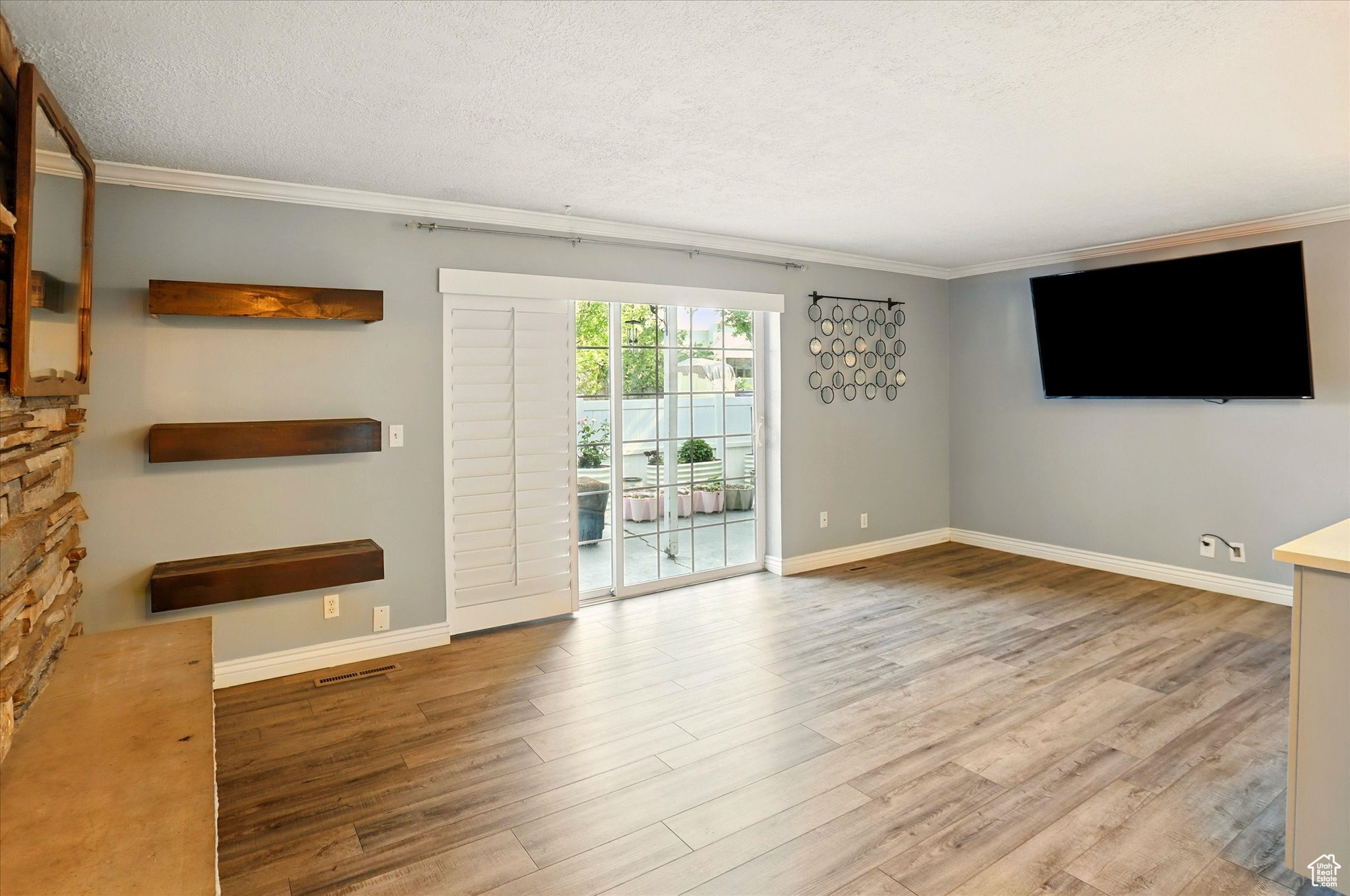 WHITE MAPLE PLACE CONDOMINIUMS - Residential