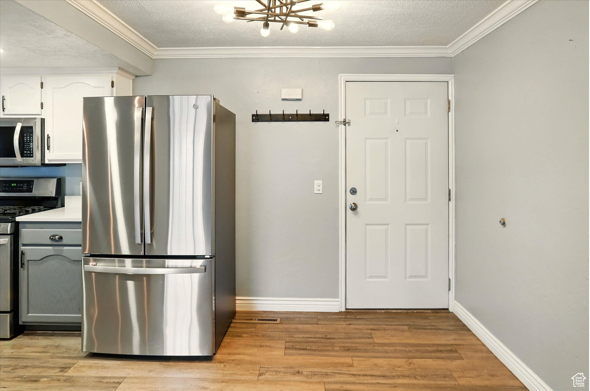 WHITE MAPLE PLACE CONDOMINIUMS - Residential