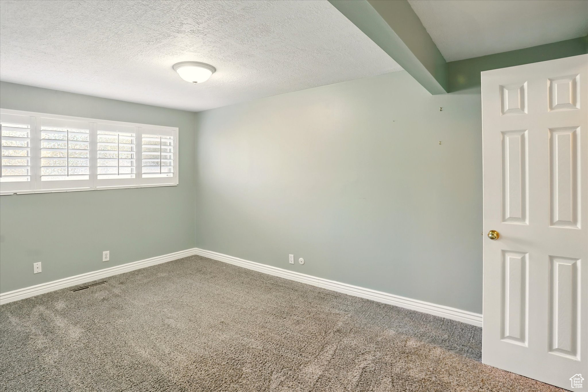 WHITE MAPLE PLACE CONDOMINIUMS - Residential