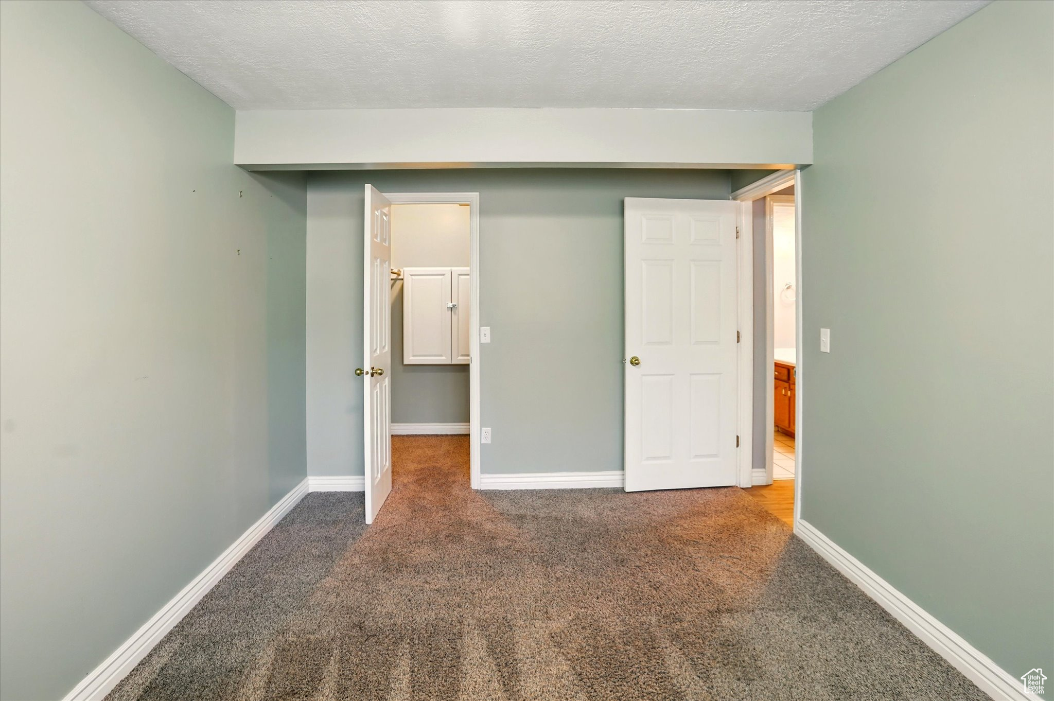 WHITE MAPLE PLACE CONDOMINIUMS - Residential