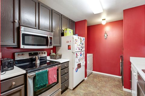 Tiny photo for 550 S 400 E #3201, Salt Lake City, UT 84111 (MLS # 2140437)