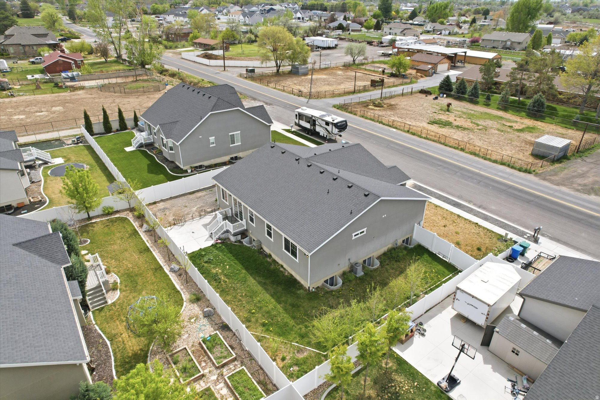 BARNES - Residential