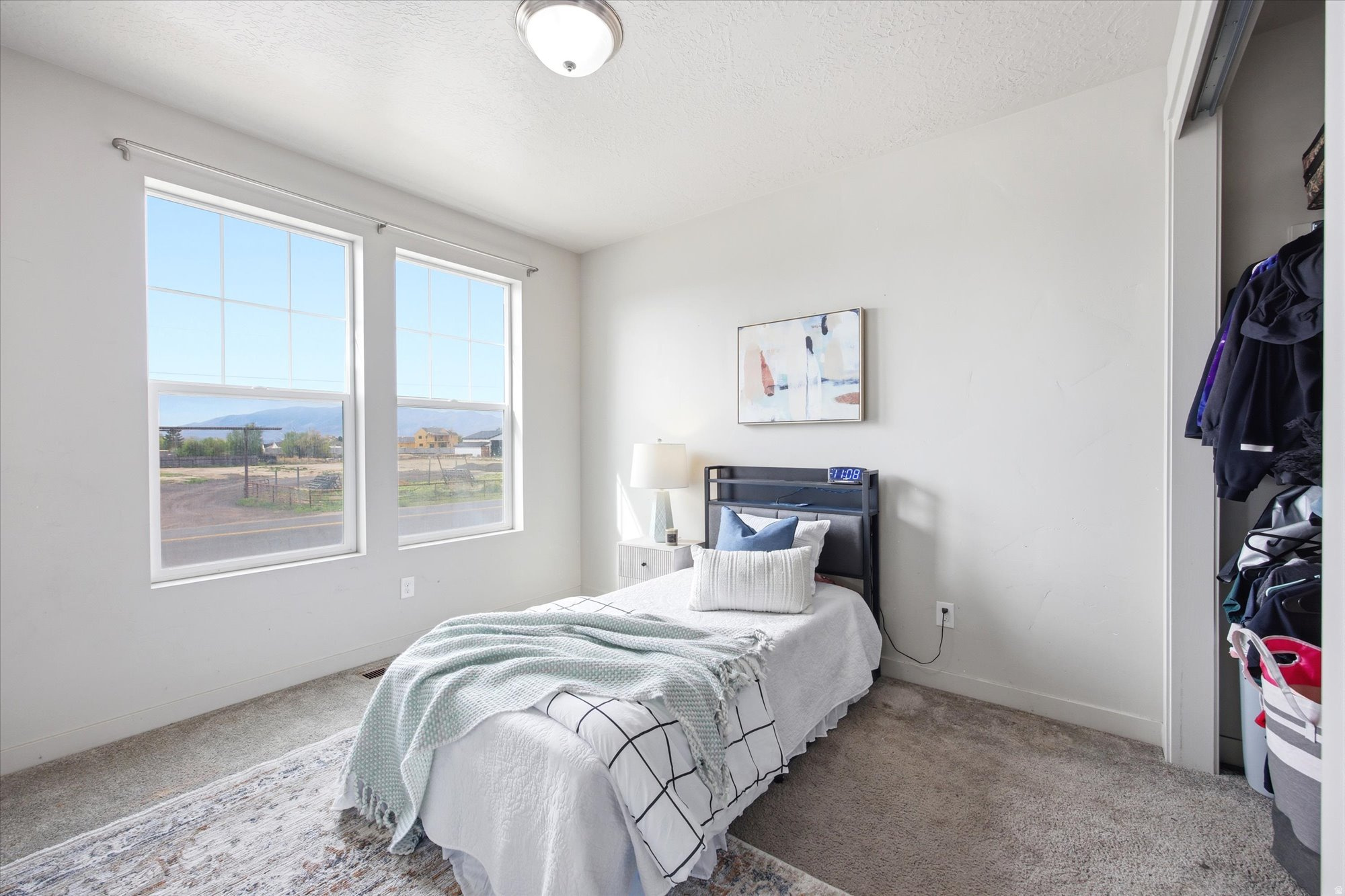 BARNES - Residential