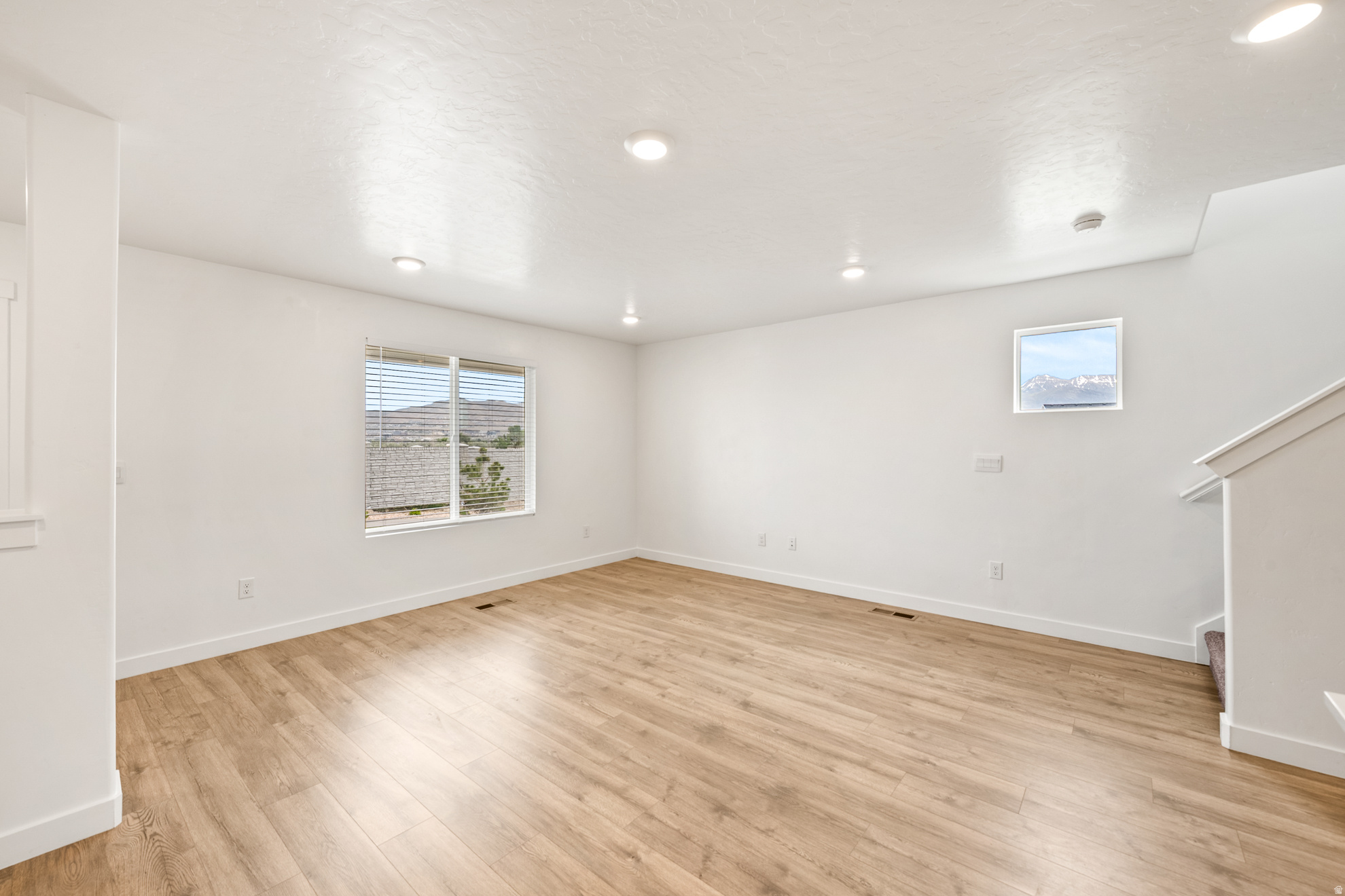 SPRING RANCH - Residential