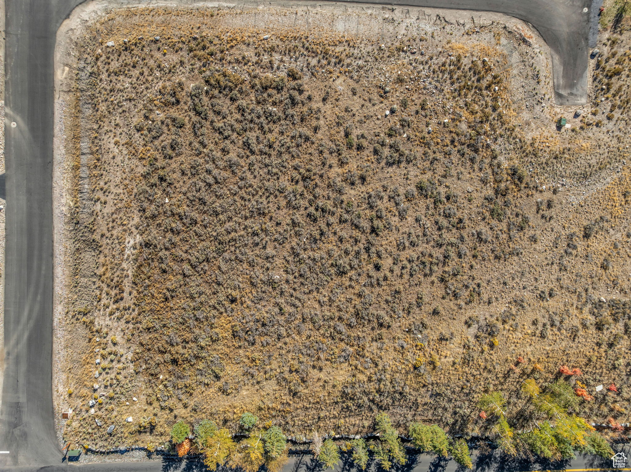 ELK RIDGE BLUFFS - Land