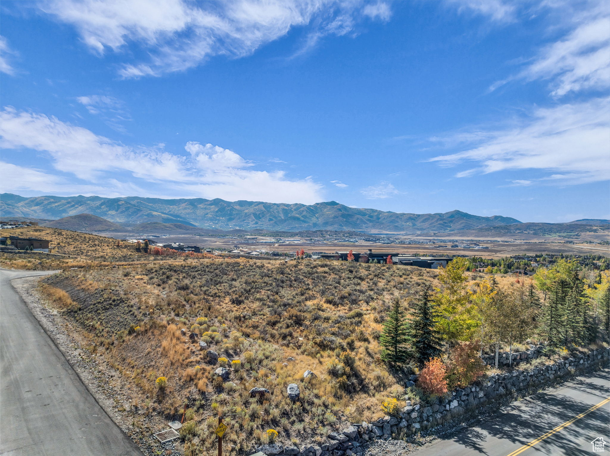 ELK RIDGE BLUFFS - Land
