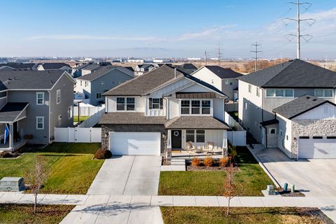 Tiny photo for 1557 N WOODSIDE DR, Spanish Fork, UT 84660 (MLS # 2124744)