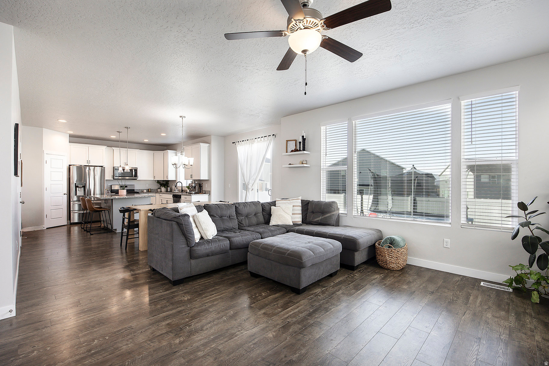 MEADOW CREEK RIDGE - Residential