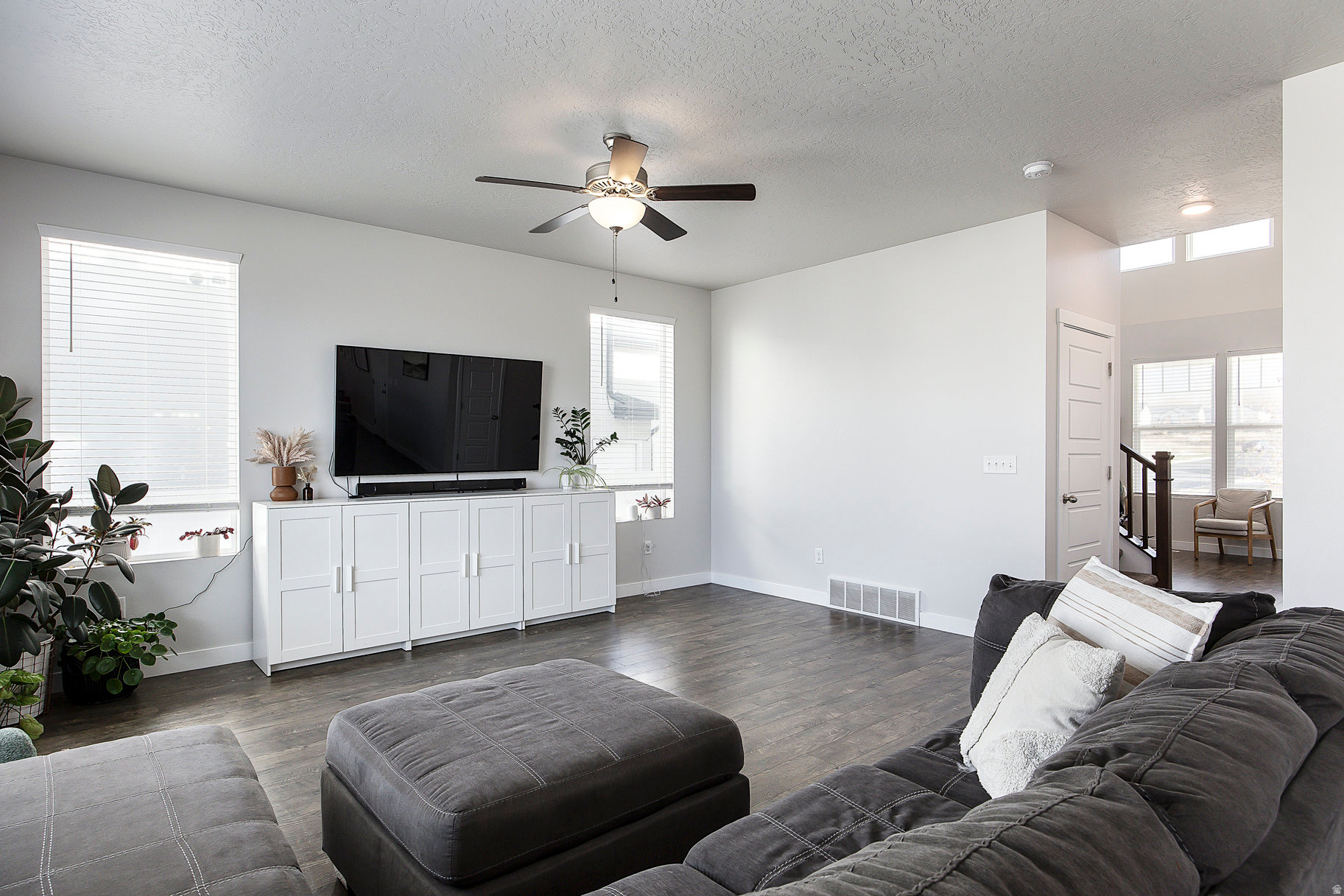 MEADOW CREEK RIDGE - Residential