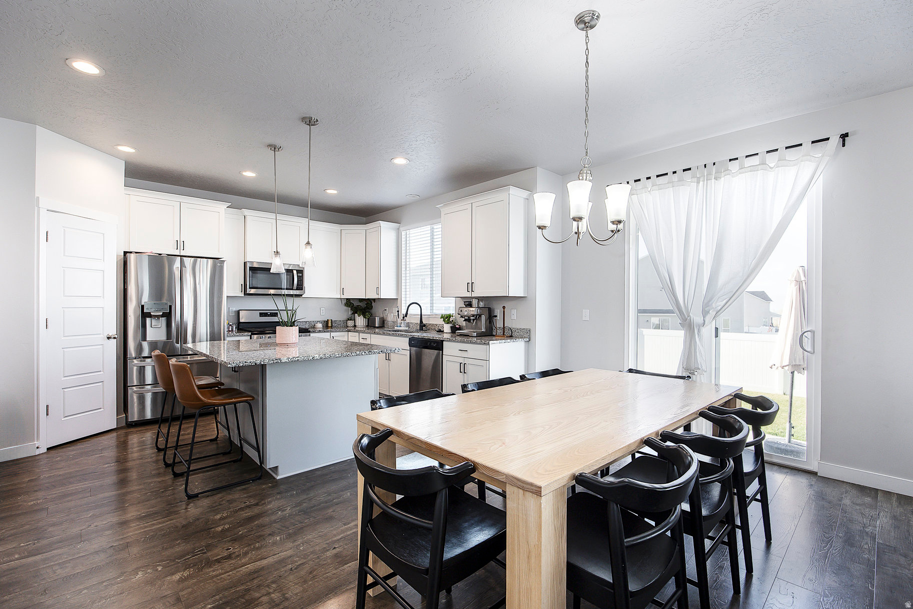 MEADOW CREEK RIDGE - Residential