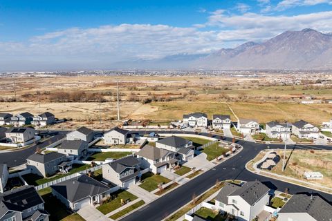 Tiny photo for 1557 N WOODSIDE DR, Spanish Fork, UT 84660 (MLS # 2124744)