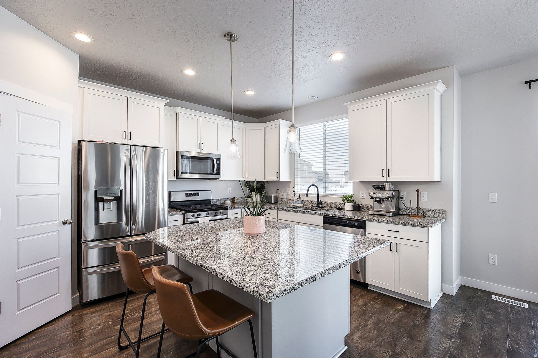 MEADOW CREEK RIDGE - Residential