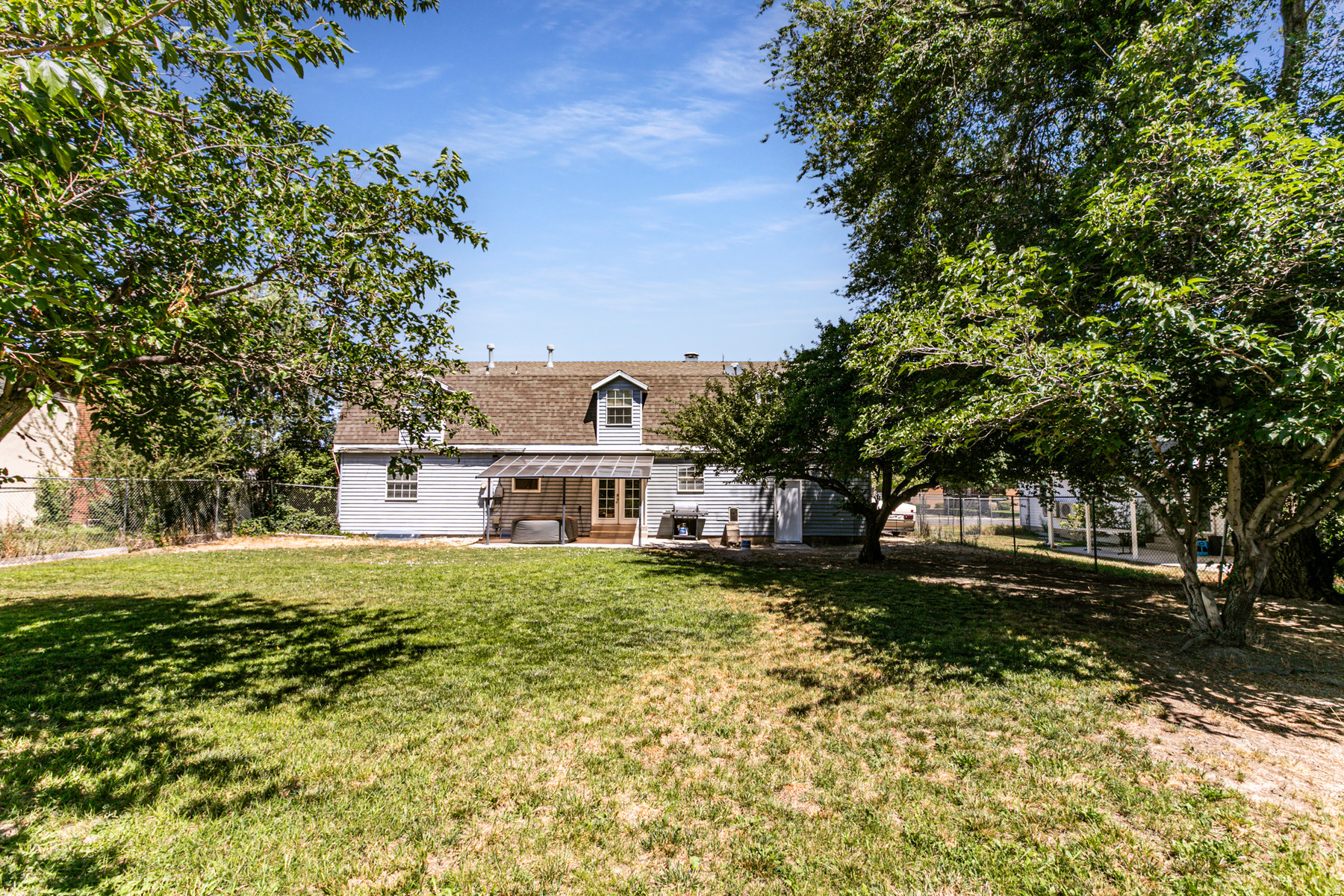 PIONEER ESTATES - Residential