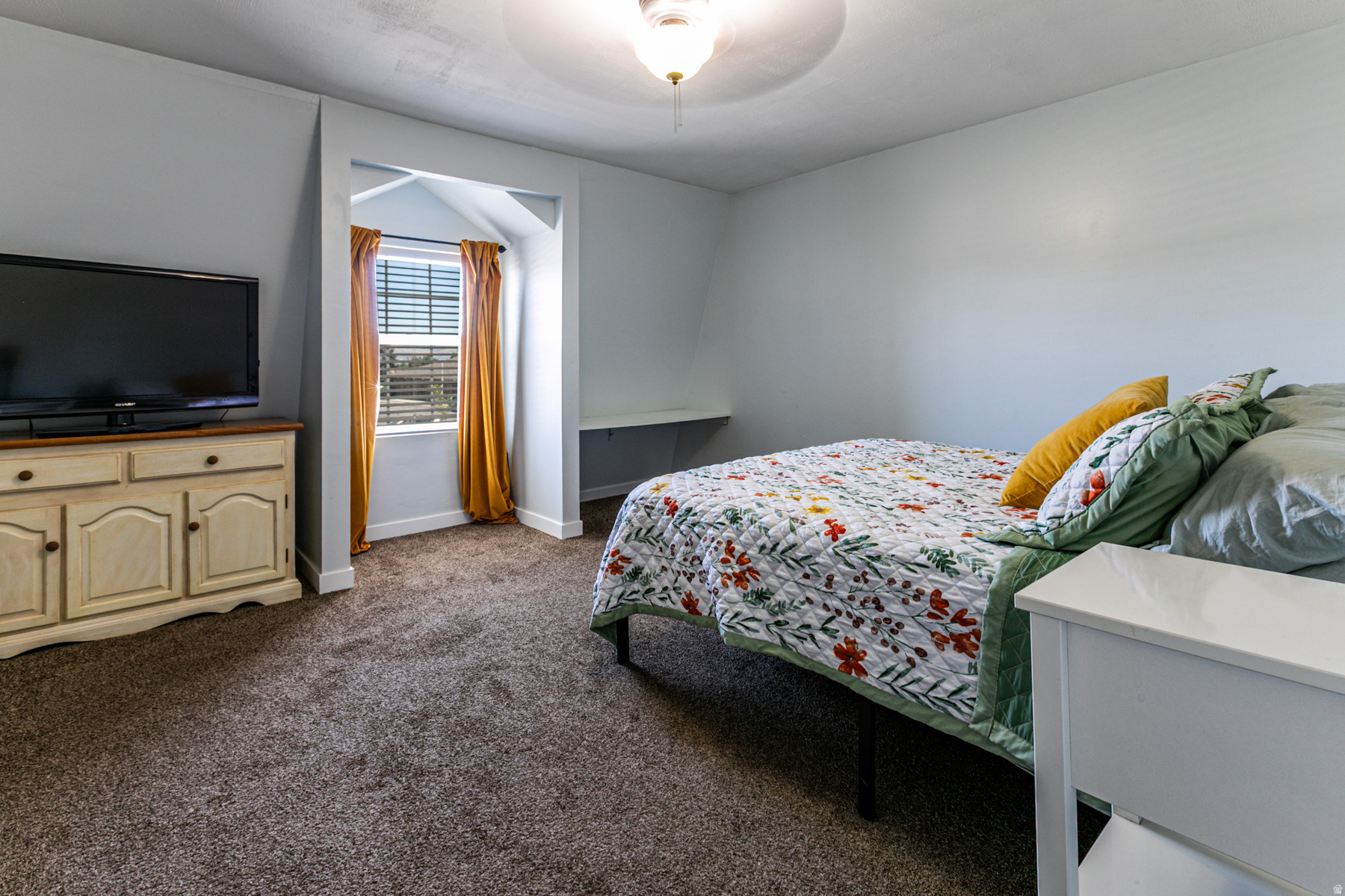 PIONEER ESTATES - Residential