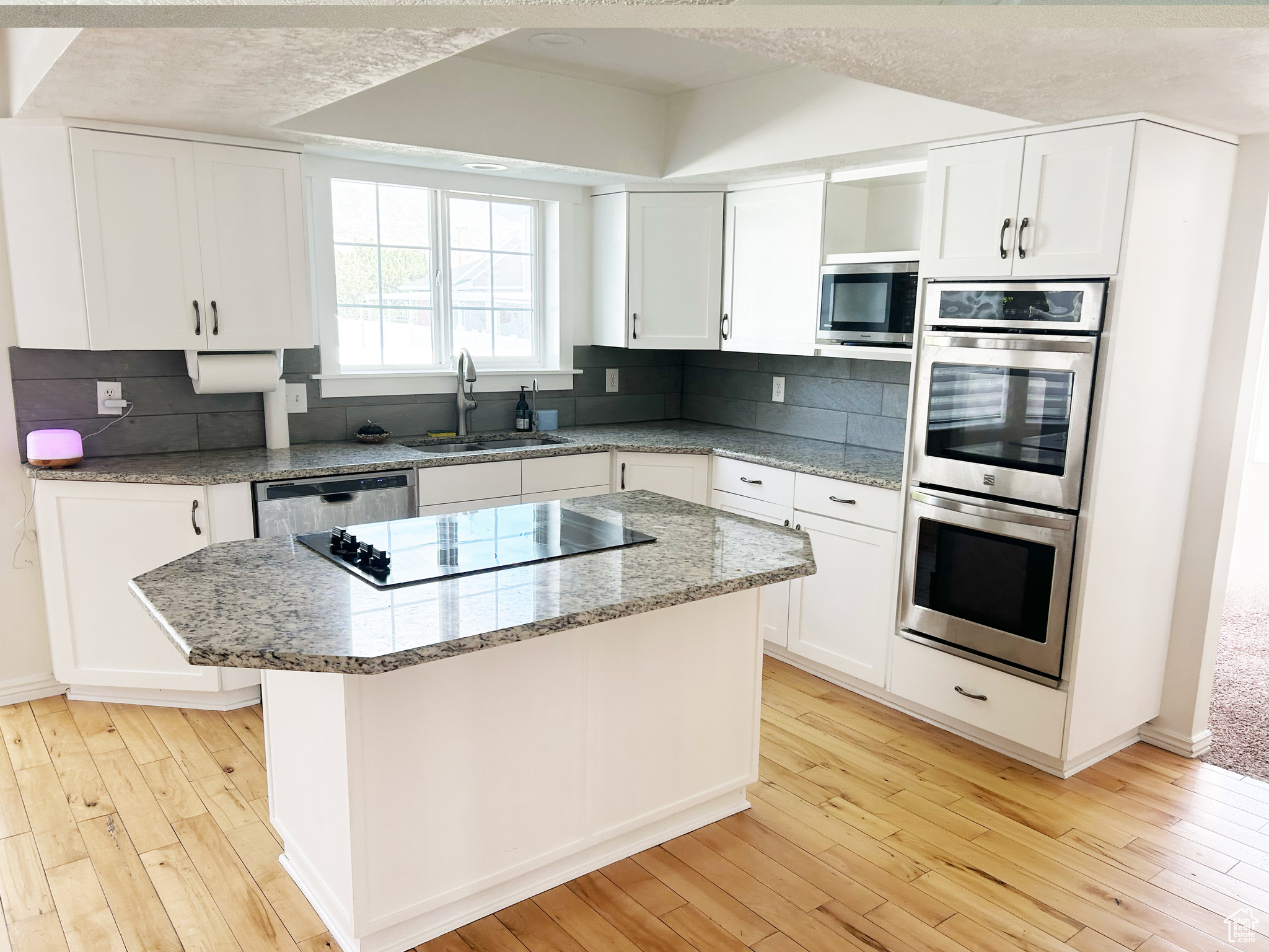 OAKRIDGE FARMS - Residential