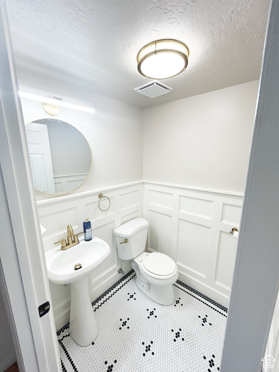 OAKRIDGE FARMS - Residential