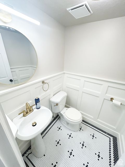 Tiny photo for 1332 N 1580 W, Farmington, UT 84025 (MLS # 2110108)