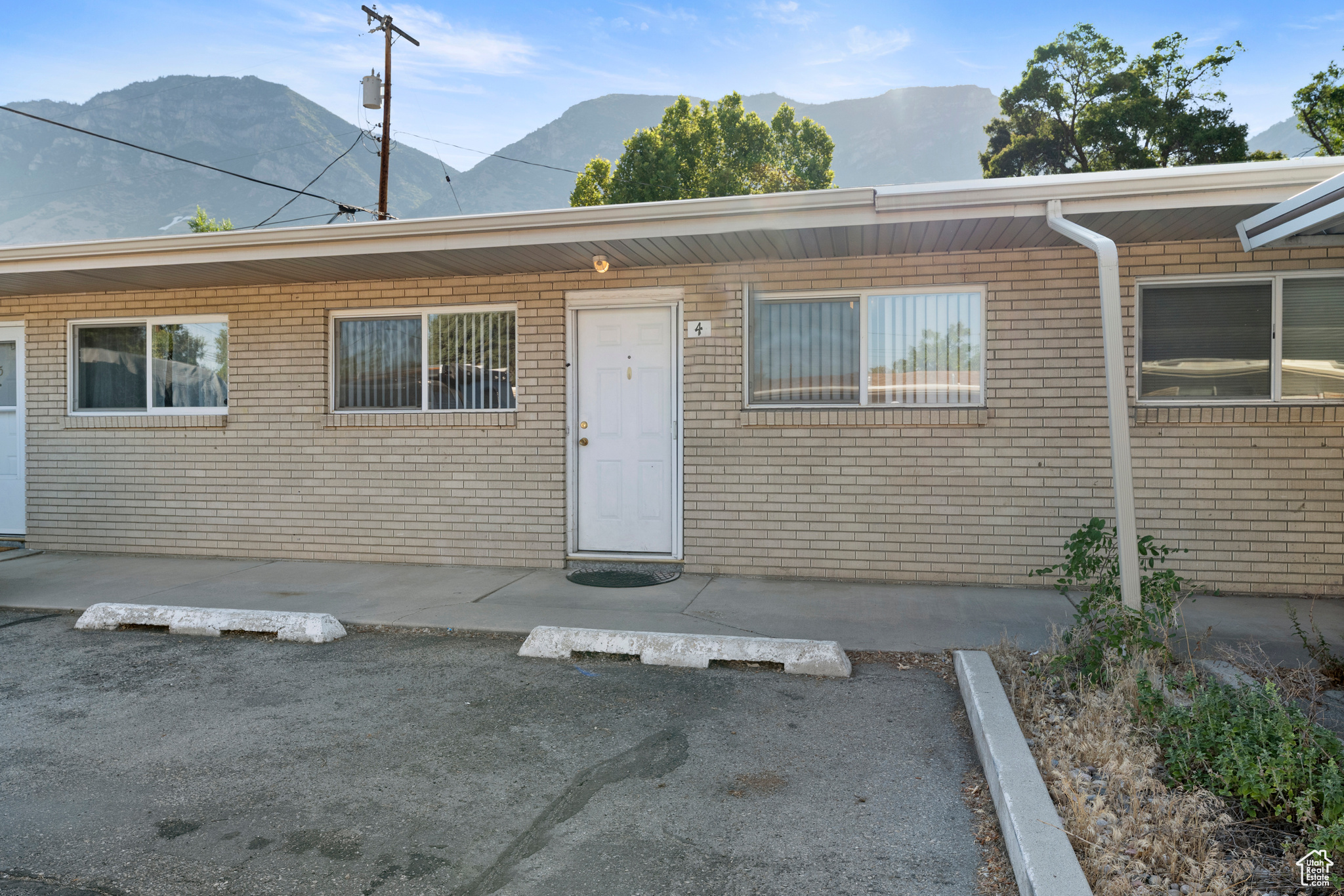 Provo, Utah 84606, United States, 2 Bedrooms Bedrooms, ,1 BathroomBathrooms,Residential,Pending,183416