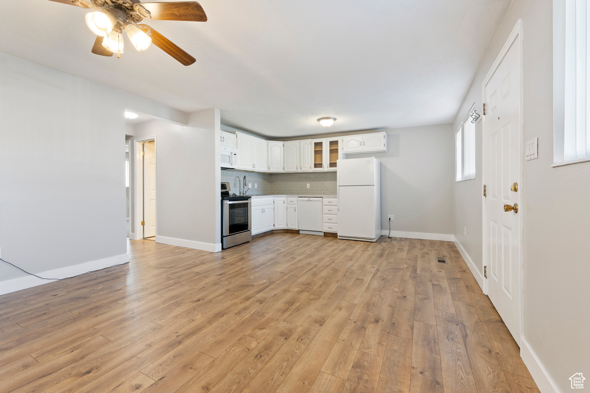 Provo, Utah 84606, United States, 2 Bedrooms Bedrooms, ,1 BathroomBathrooms,Residential,Pending,183416