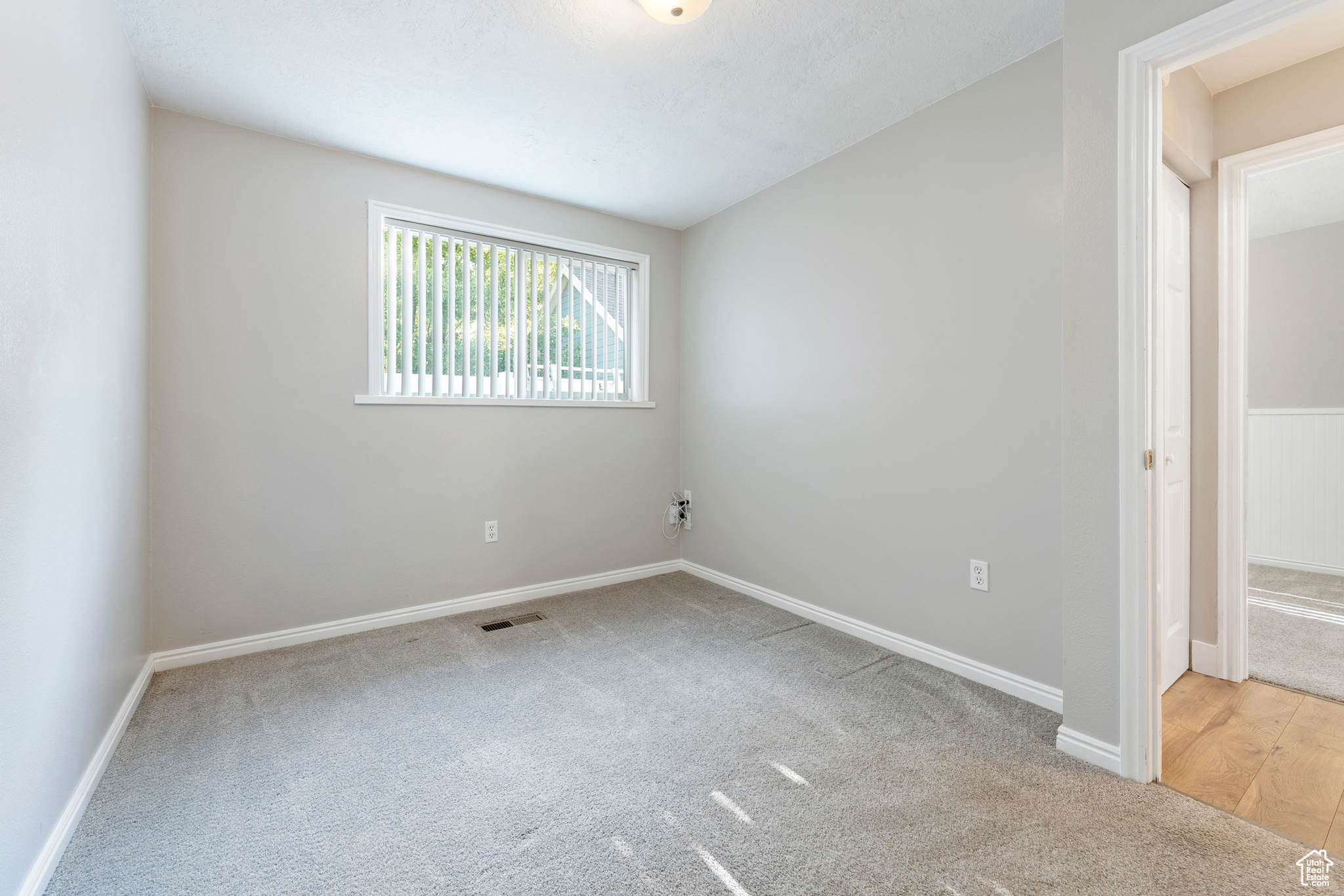 Provo, Utah 84606, United States, 2 Bedrooms Bedrooms, ,1 BathroomBathrooms,Residential,Pending,183416