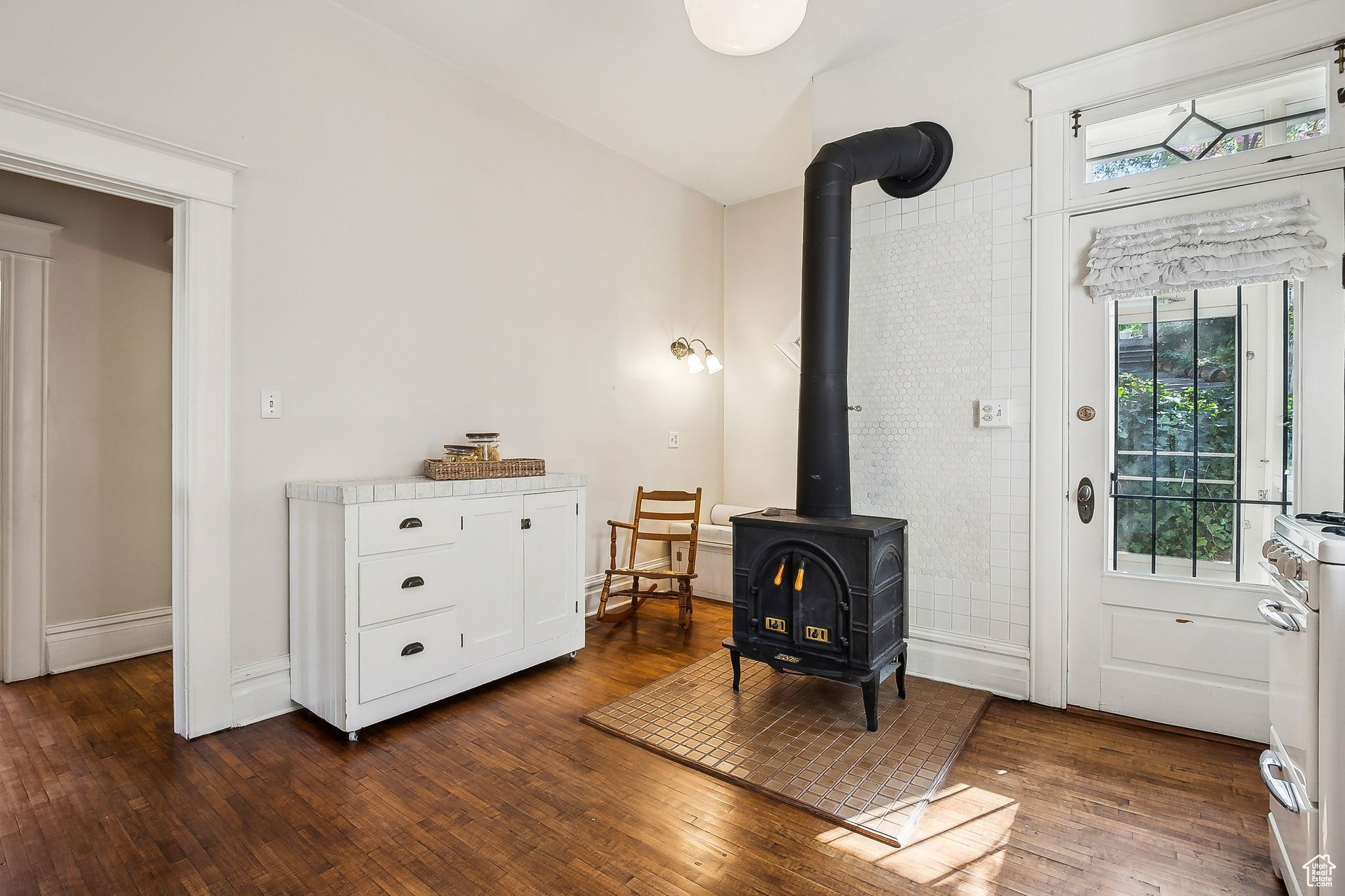 Salt Lake City, Utah 84103, United States, 3 Bedrooms Bedrooms, ,2 BathroomsBathrooms,Residential,Active,109250