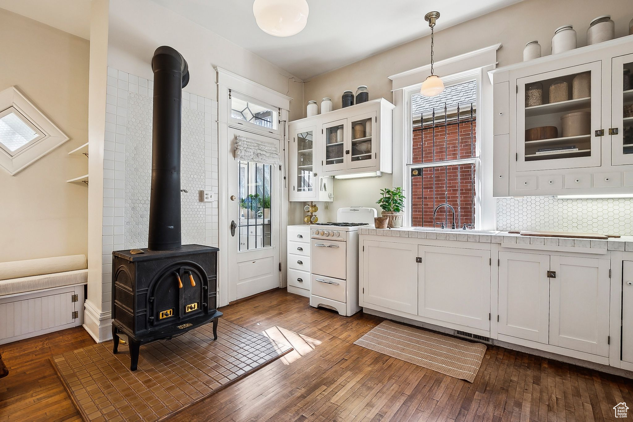 Salt Lake City, Utah 84103, United States, 3 Bedrooms Bedrooms, ,2 BathroomsBathrooms,Residential,Active,109250