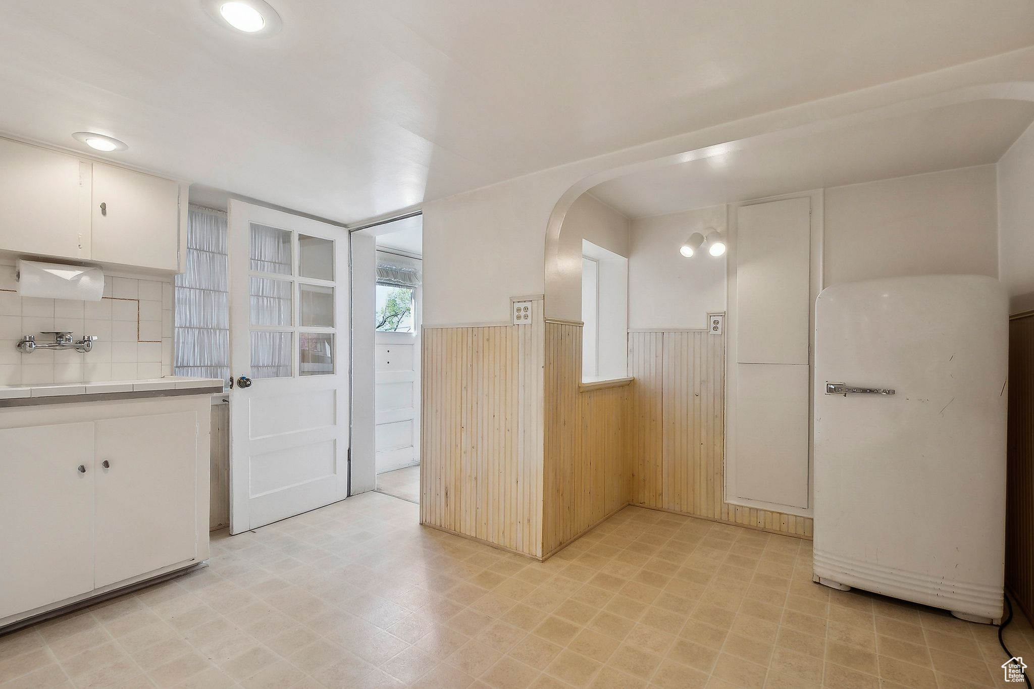 Salt Lake City, Utah 84103, United States, 3 Bedrooms Bedrooms, ,2 BathroomsBathrooms,Residential,Active,109250