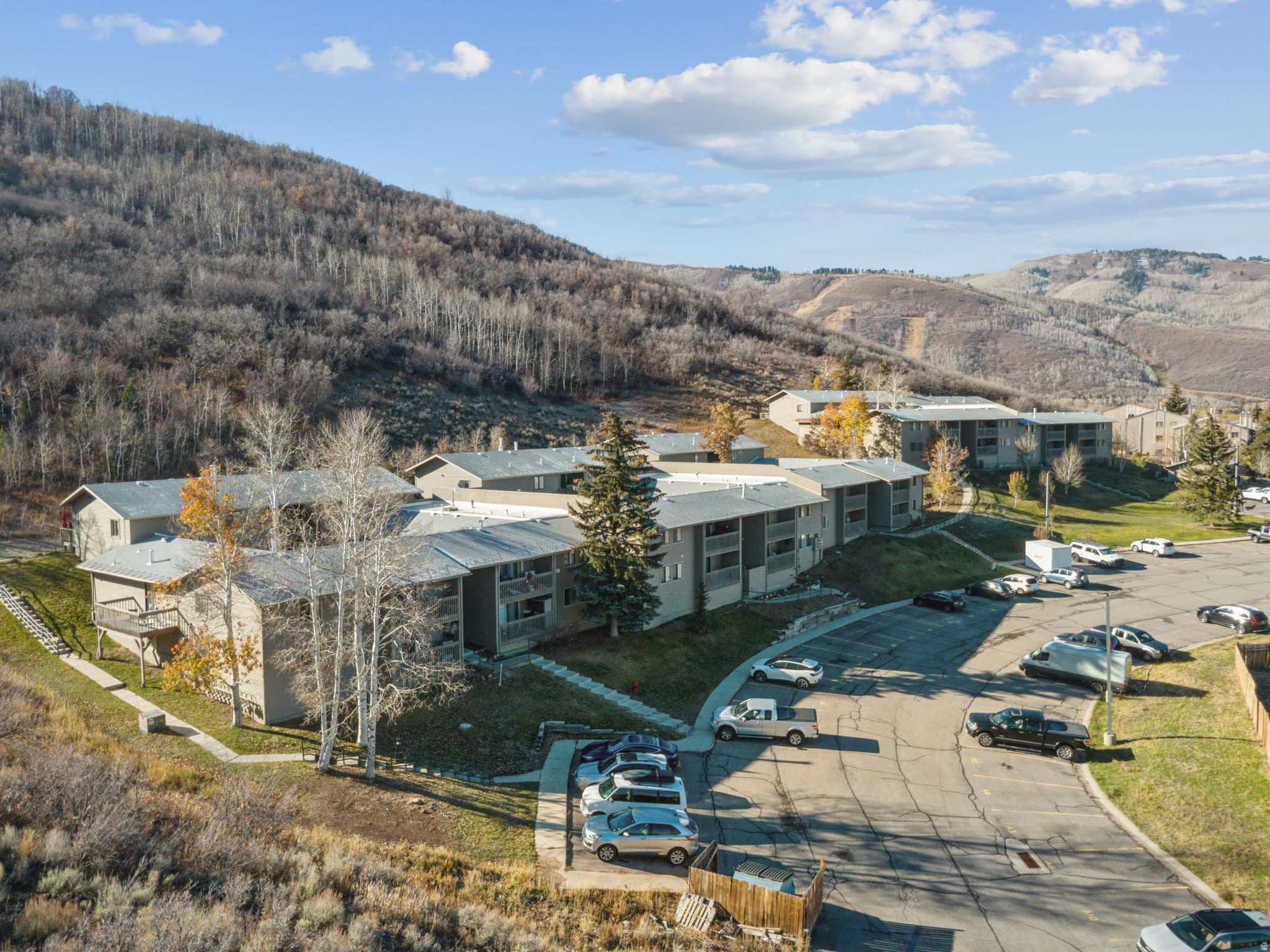 IRONHORSE CONDOMINIU - Residential