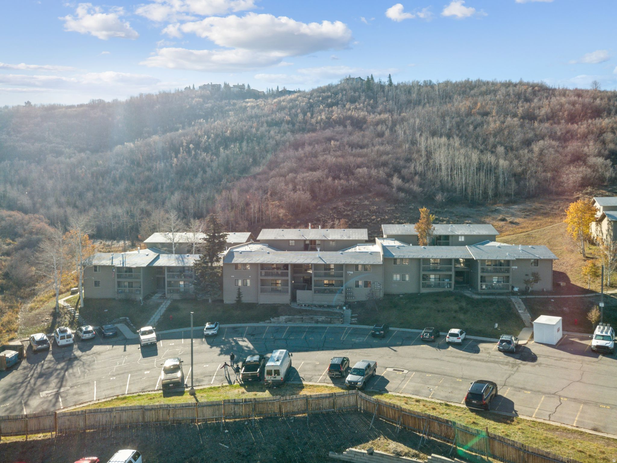 IRONHORSE CONDOMINIU - Residential