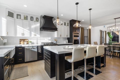 Tiny photo for 1320 W SUMMER VIEW DR, Lehi, UT 84043 (MLS # 2121098)