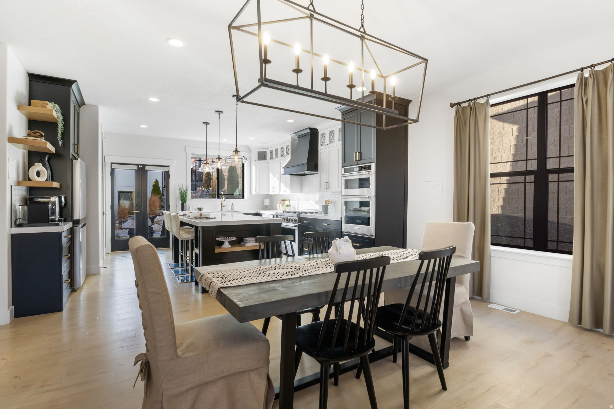 SEASONS ESTATES - Residential