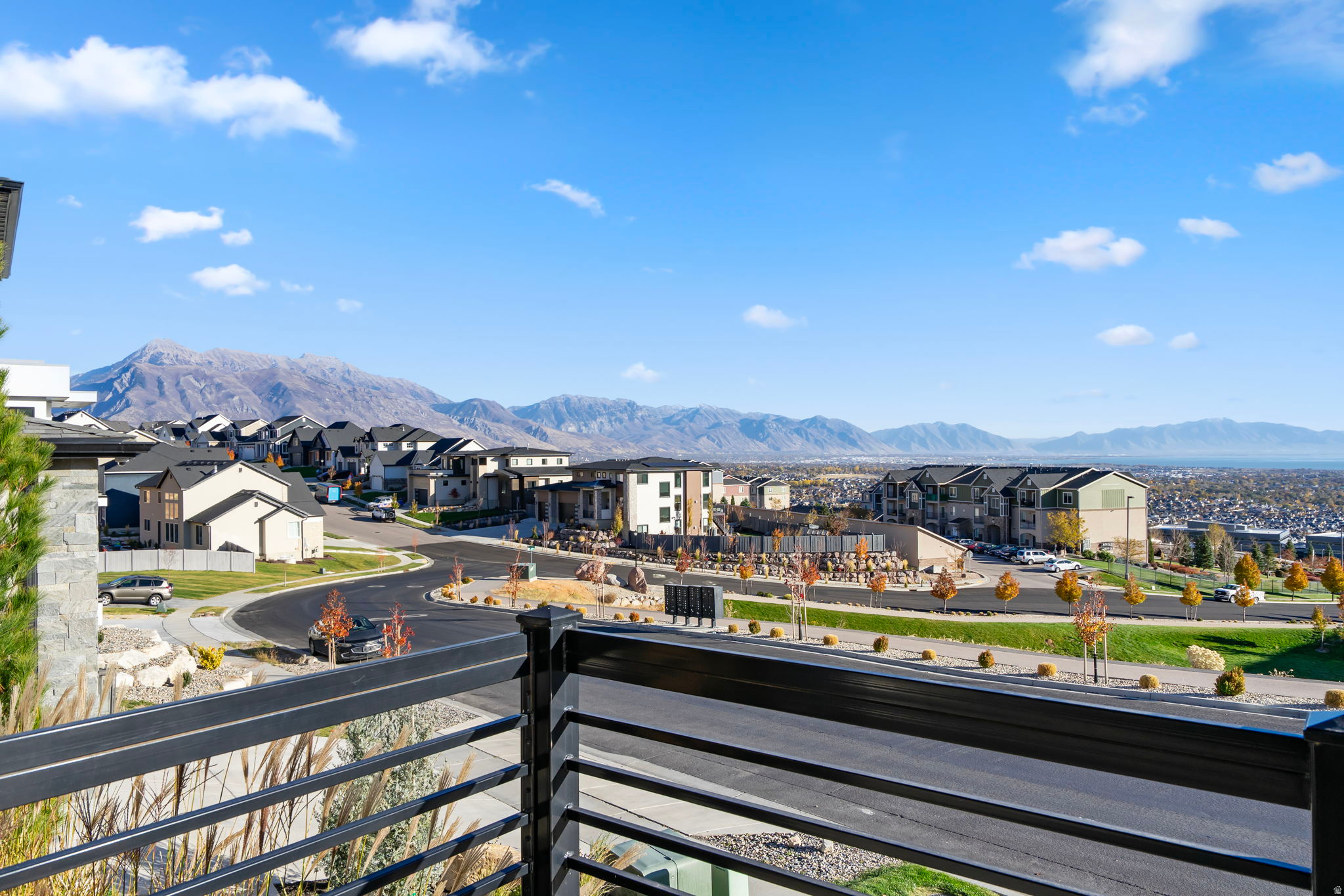 SEASONS ESTATES - Residential