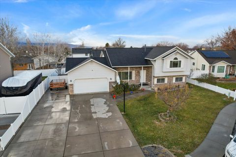 Tiny photo for 1405 N 770 W, Orem, UT 84057 (MLS # 2127512)