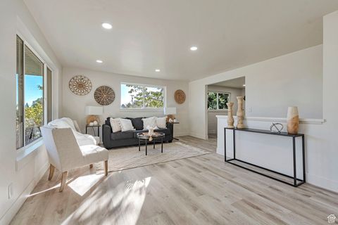 Tiny photo for 6585 W 3785 S, West Valley City, UT 84128 (MLS # 2116626)