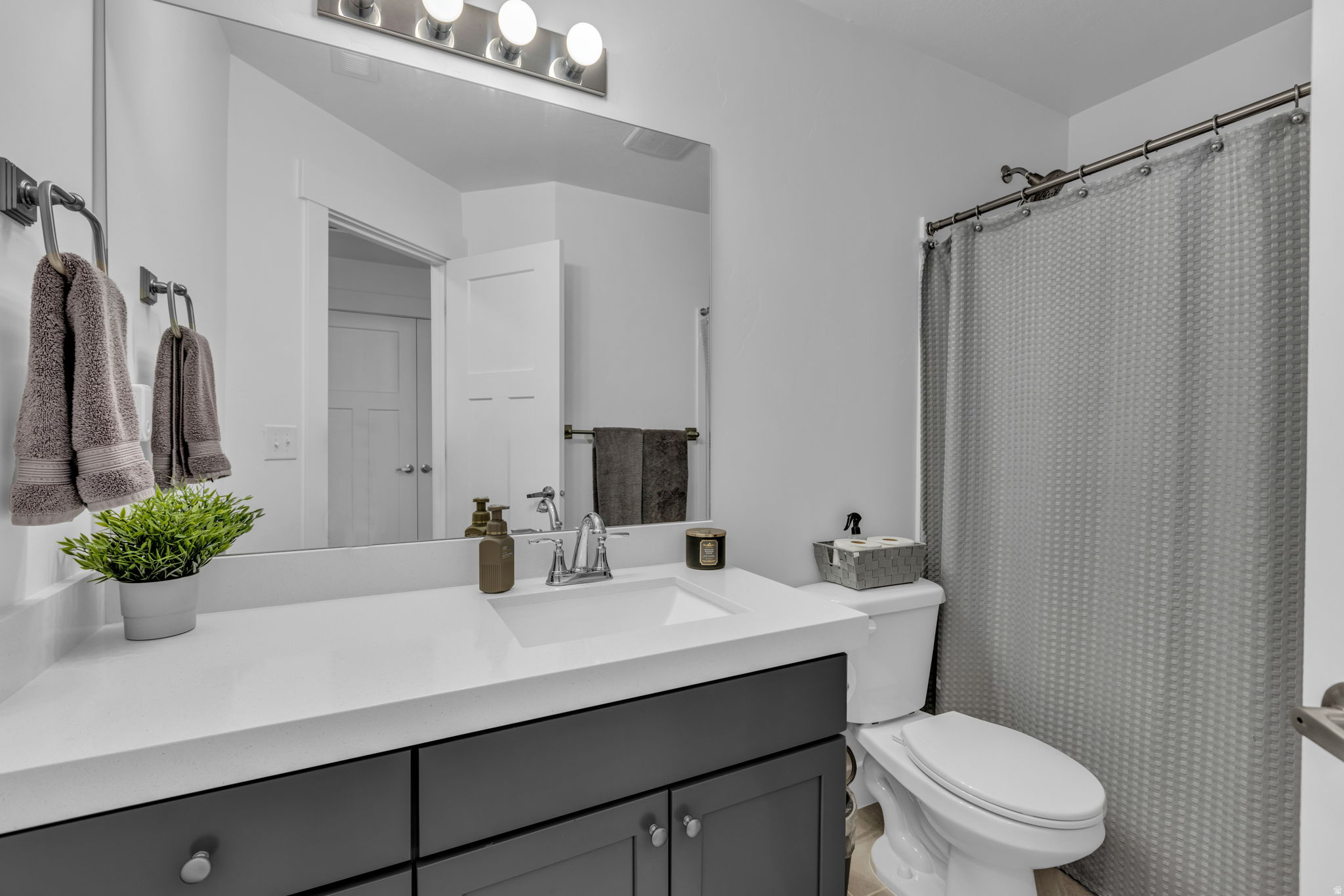 MUIRHOUSE - Residential