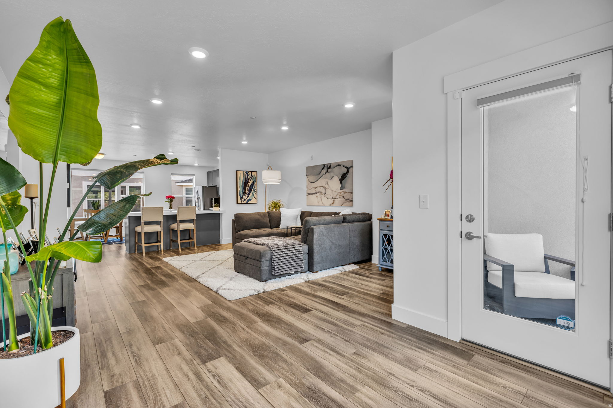 MUIRHOUSE - Residential