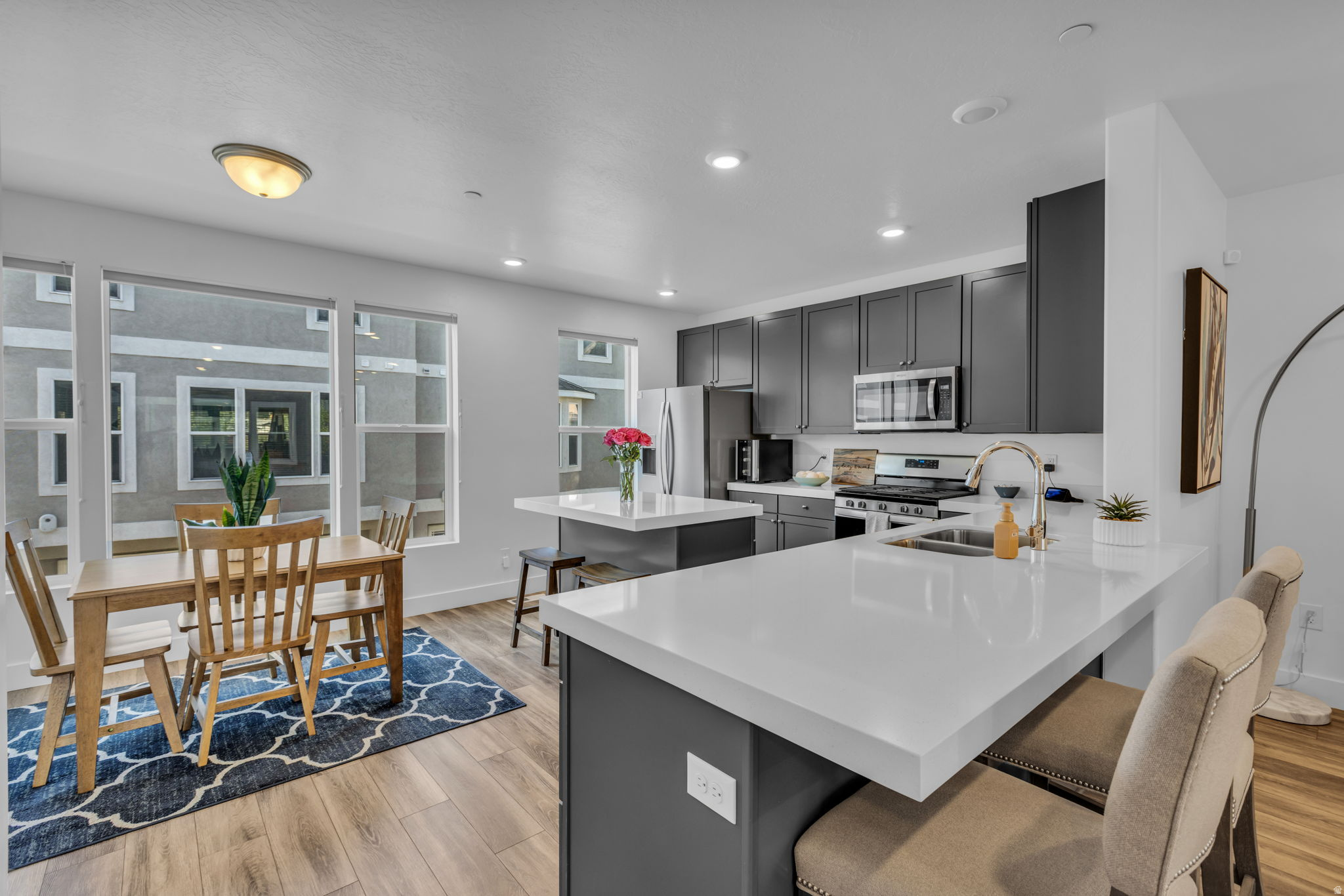 MUIRHOUSE - Residential