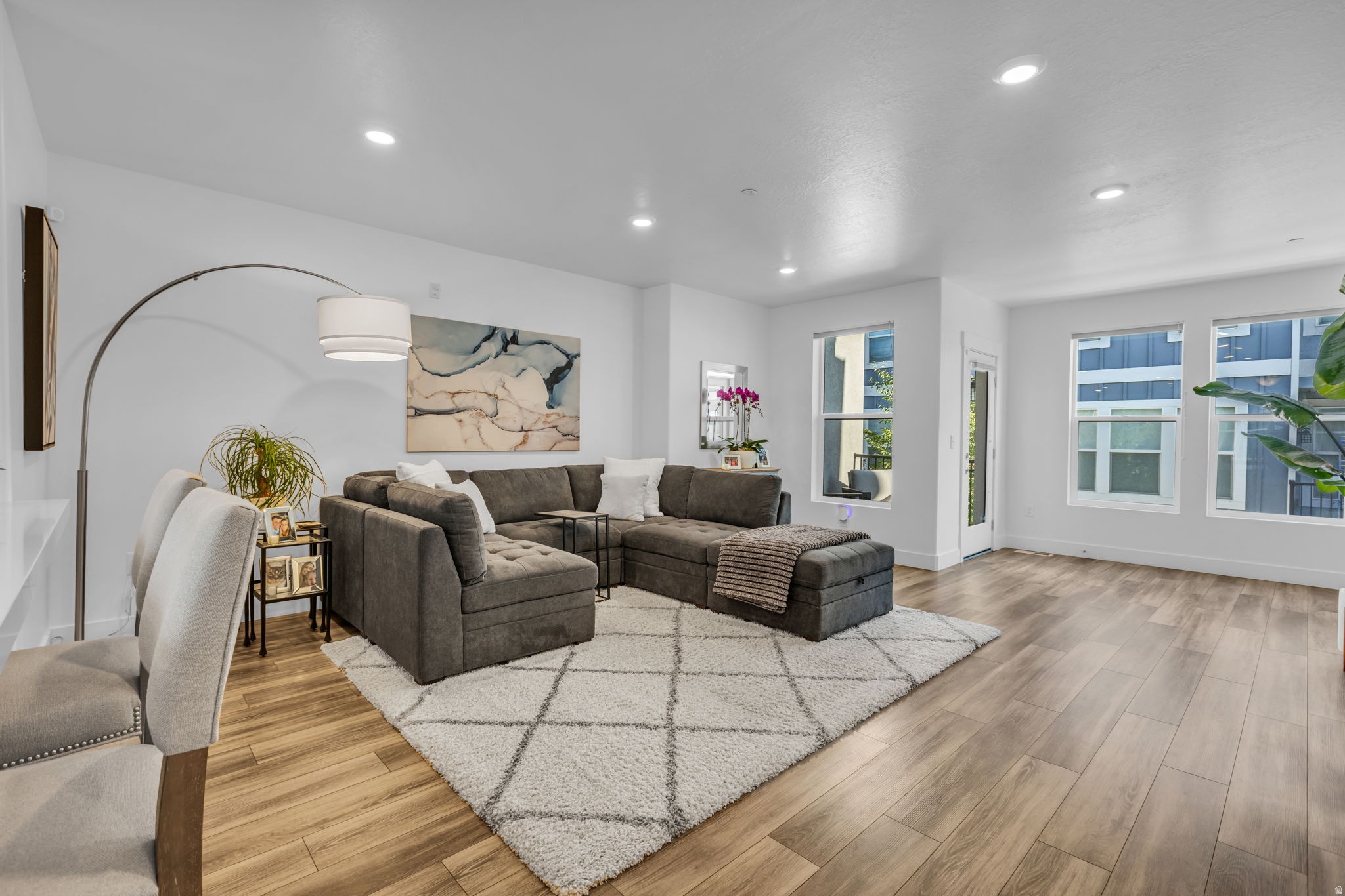 MUIRHOUSE - Residential