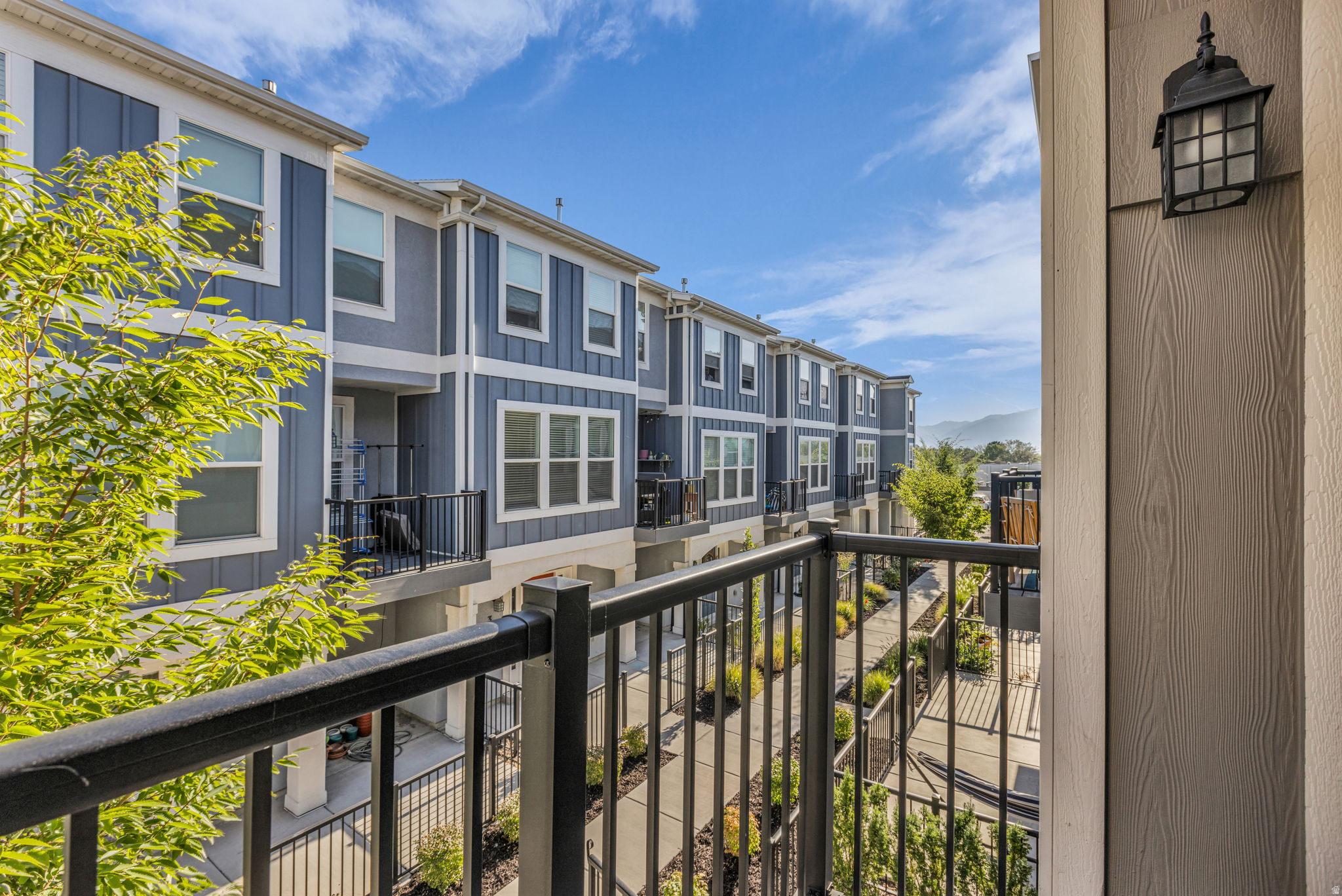 MUIRHOUSE - Residential