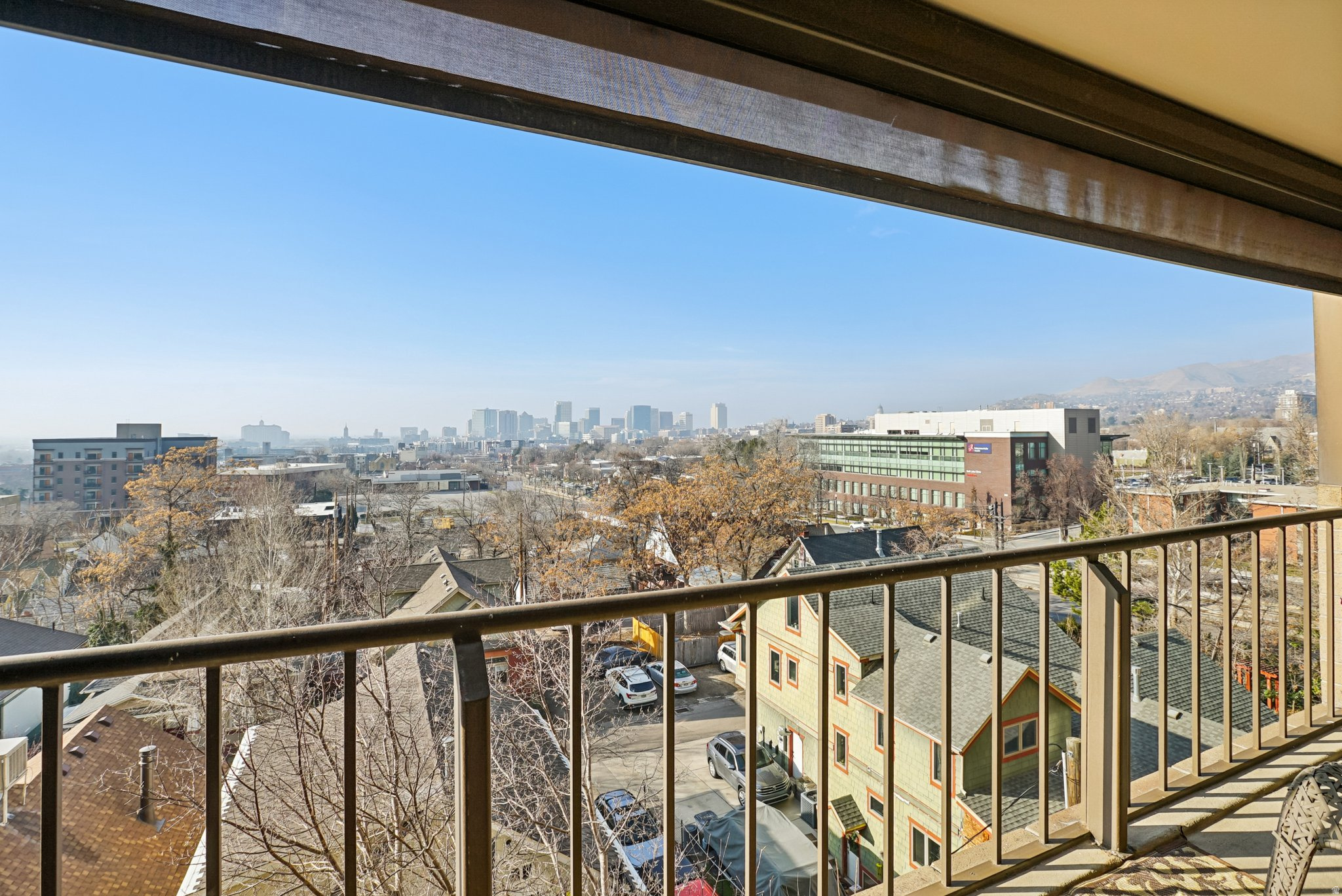 WILSHIRE - Residential