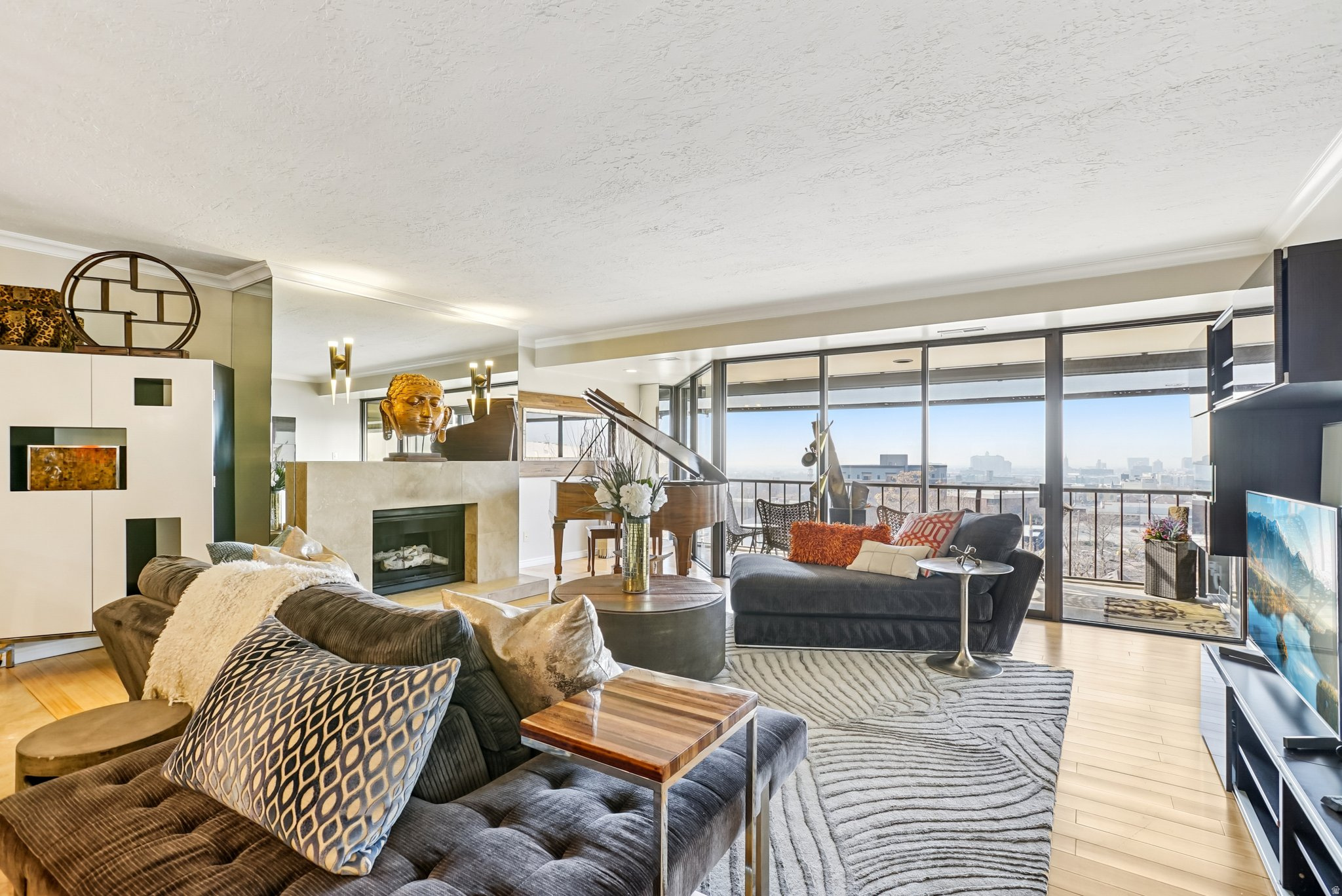 WILSHIRE - Residential