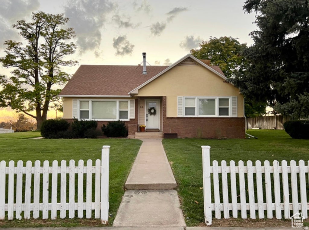 Photo of 88 S 100 W, Blanding, UT 84511 (MLS # 2155889)