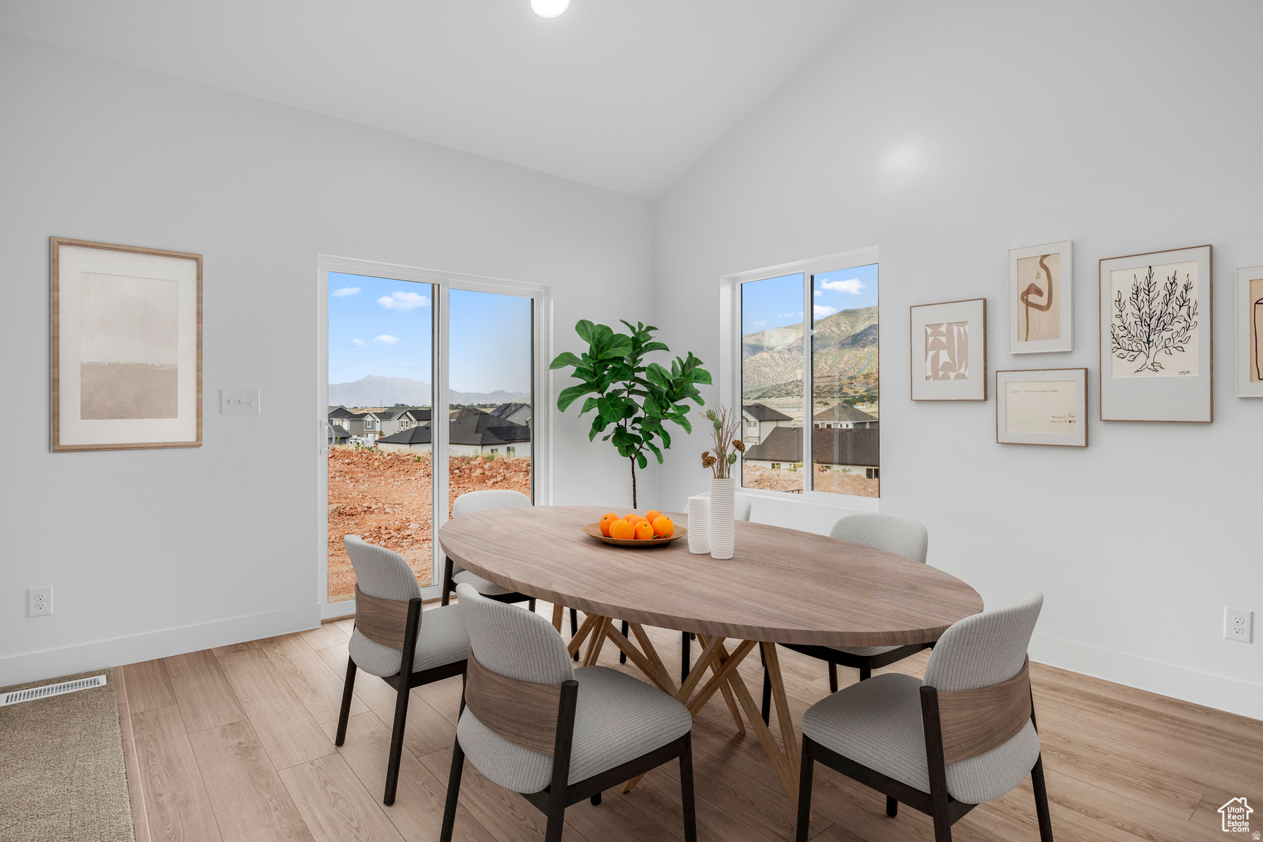 THE HILLS - Residential