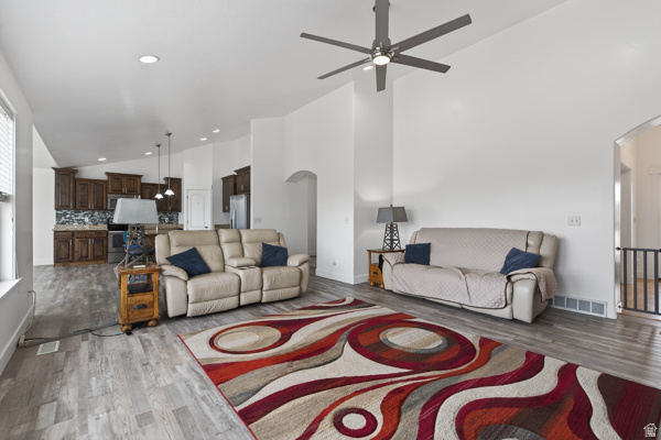 SNOW'S SPRINGS - Residential