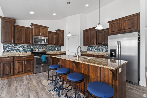 SNOW'S SPRINGS - Residential